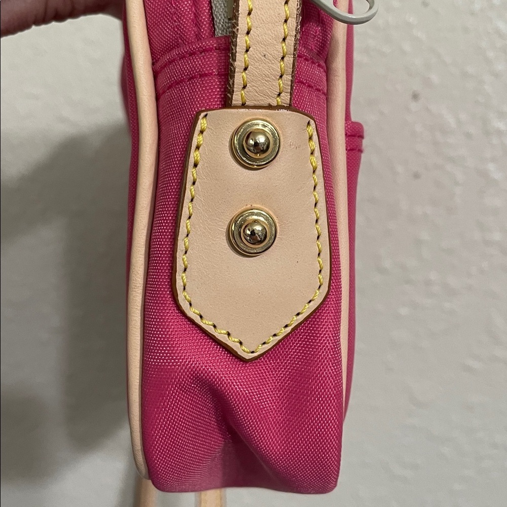 Dooney & Bourke Pink Shoulder Camera Bag - Picture 9 of 9